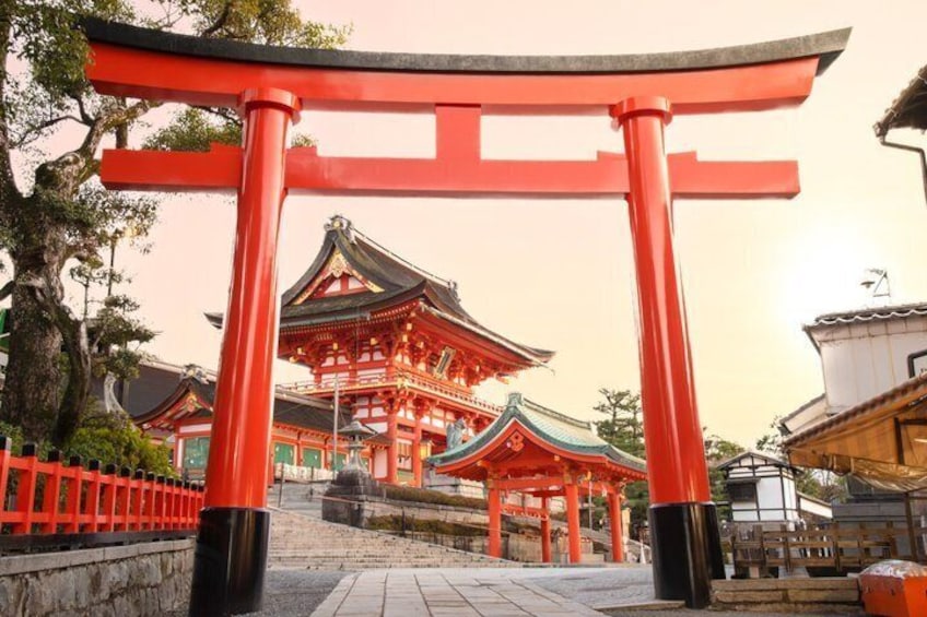 Fushimi Inari Shrine: Explore the 1,000 Torii Gates on an audio walking tour 3