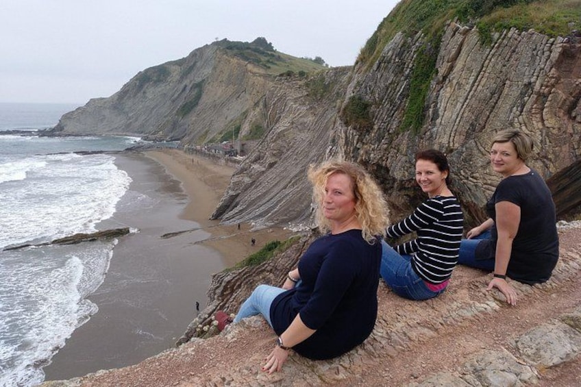 Private Cliffs, Grilled Fish & Txakoli Wine Experience 3