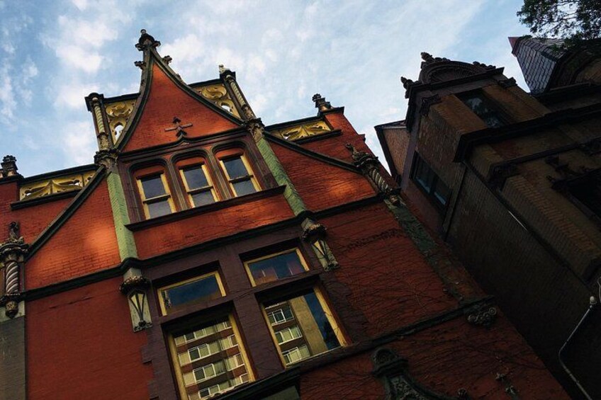 Old Louisville Ghost Tour as Recommended by The New York Times @ 4th and Ormsby 3