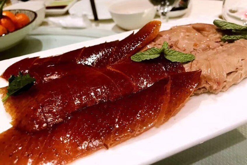 Half Day Tour to Free Market Shopping, Kungfu Show and Peking Duck dinner