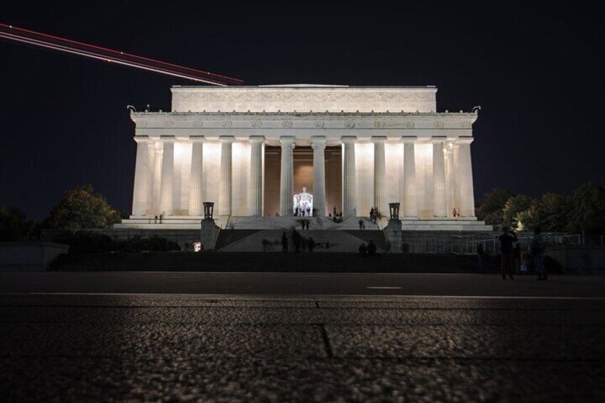 Under the Stars Private Night Tour of DC (Up to 5 Guests) 