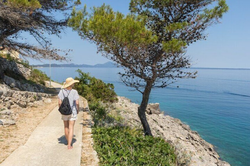 Guided tour “Love stories of Hvar"