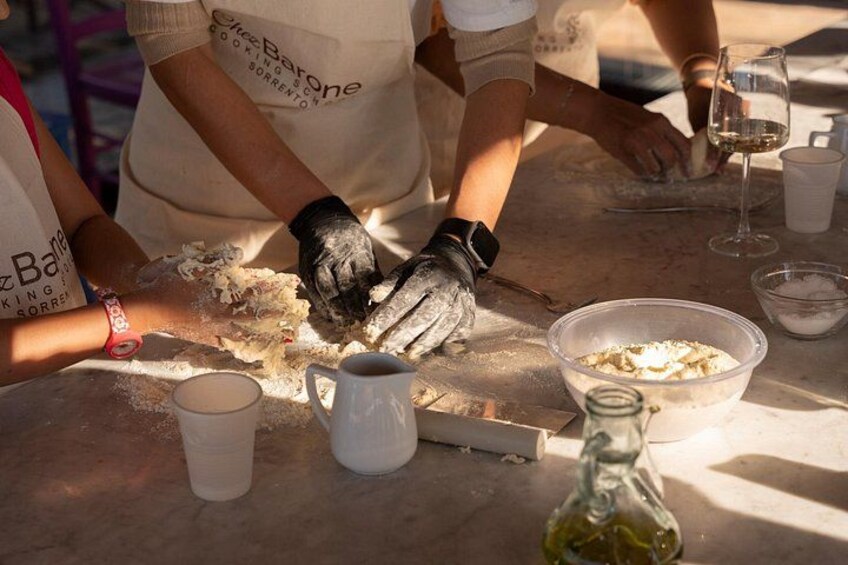 Pasta & Traditional Sorrento Cuisine with Pickup - 100% Hands On 3