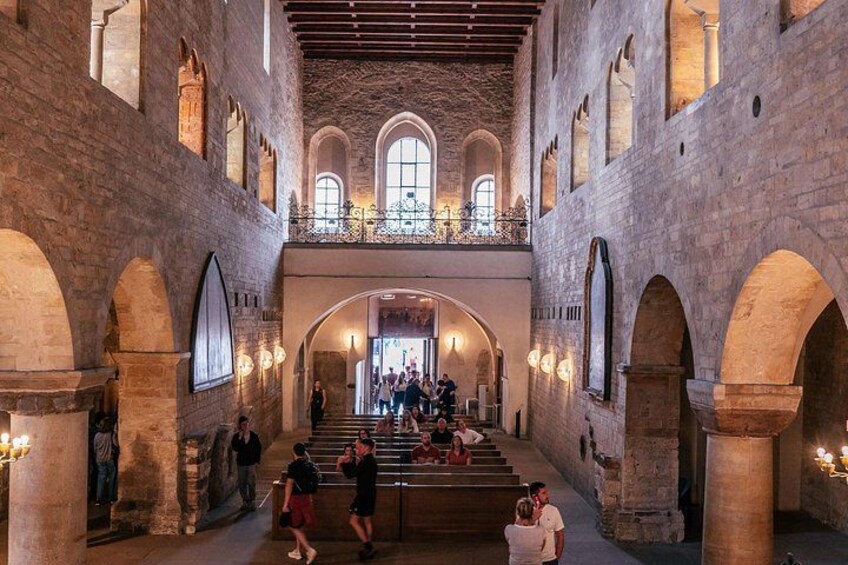Small-Group Tour of Prague Castle with a local guide 2