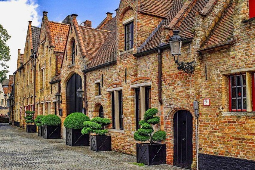 Private Bruges, Ghent Full-day trip by Mercedes from Paris 3