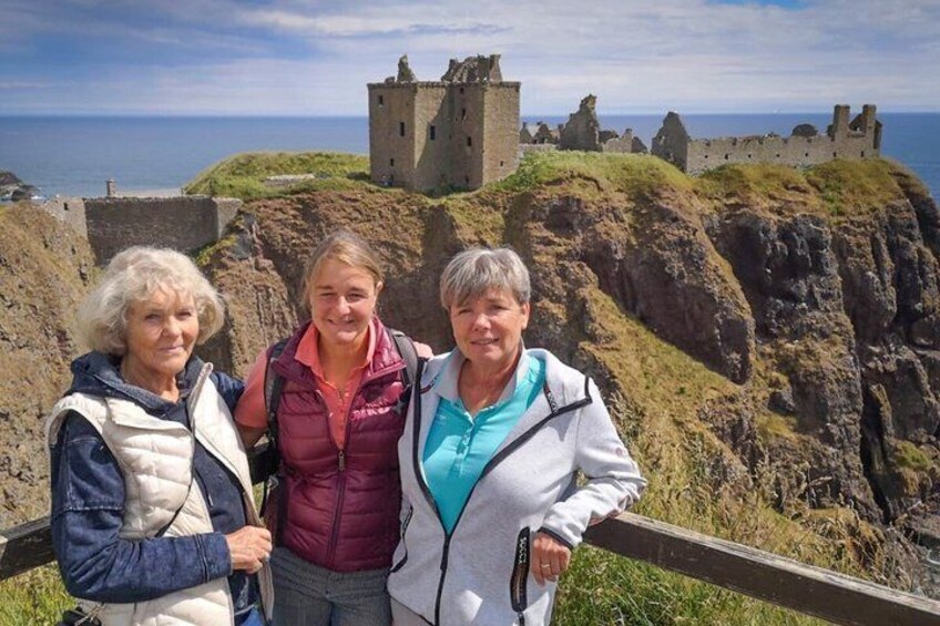 Aberdeen Private Half Day Tour: Dunnottar, Crathes Castles +more 3