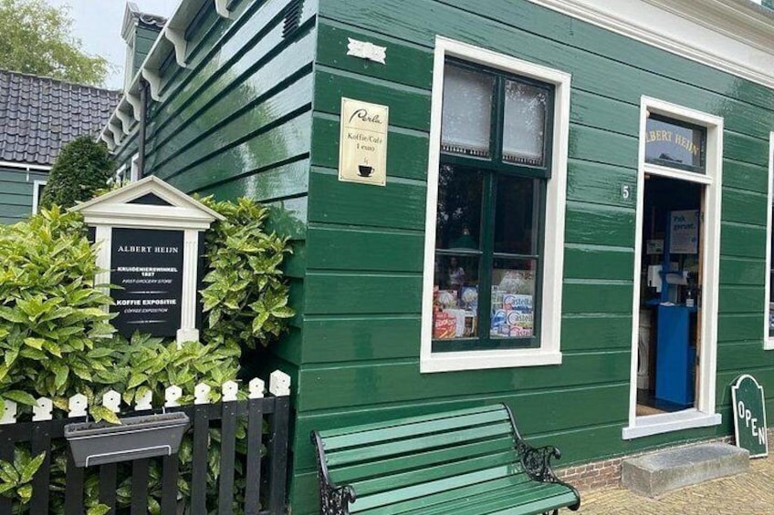 Escape Amsterdam: E-Bike to Zaanse Schans Windmills & Zaandam 2