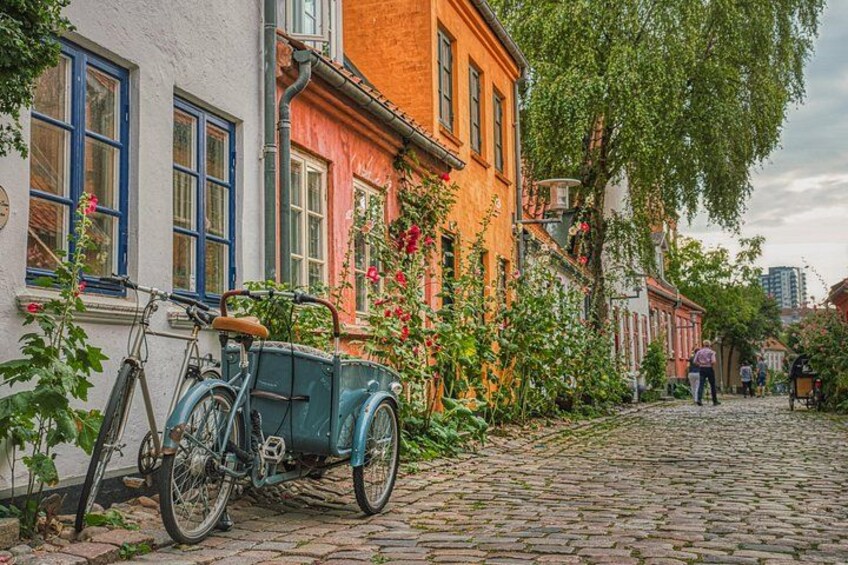 Jewels of Aarhus – Private Guided Walking Tour 1