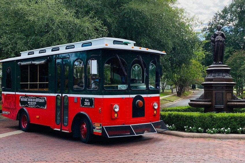 1 Hour Trolley Tour and Bike Rentals in Jefferson, Texas 1