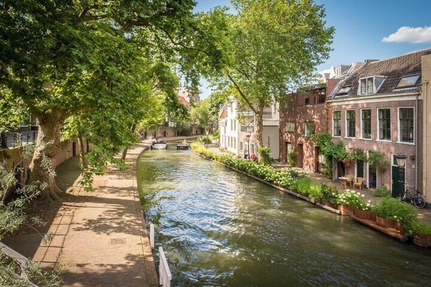 Explore Gems of Utrecht Walking Tour for Couples