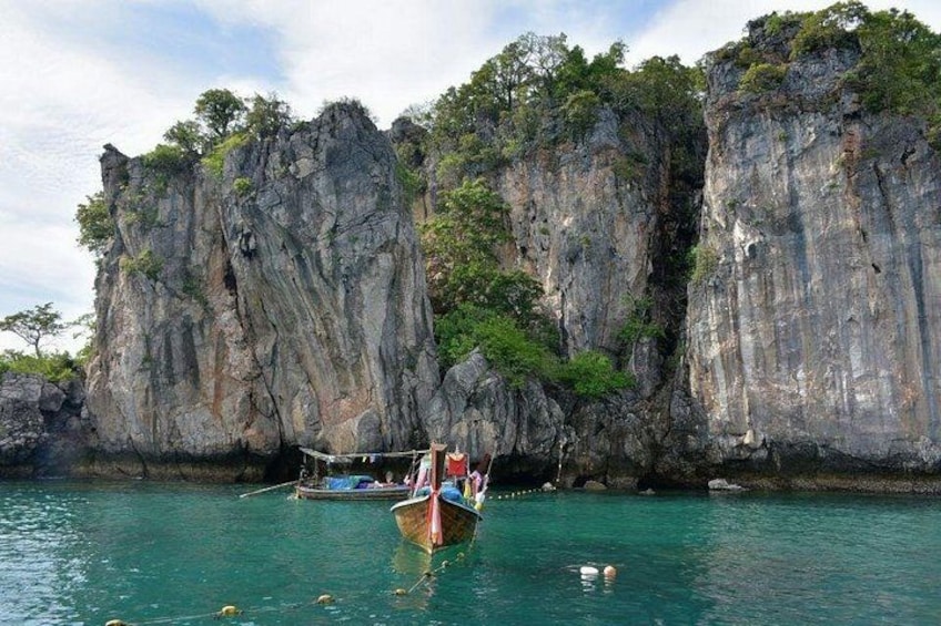 Phi Phi Khai Islands Excursion with Seaview & Lunch by speedboat 2