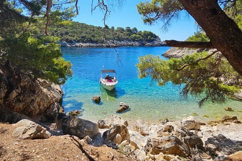 Blue Cave & Hvar, 5 Islands Speedboat with Luxury Seats in Shade 2