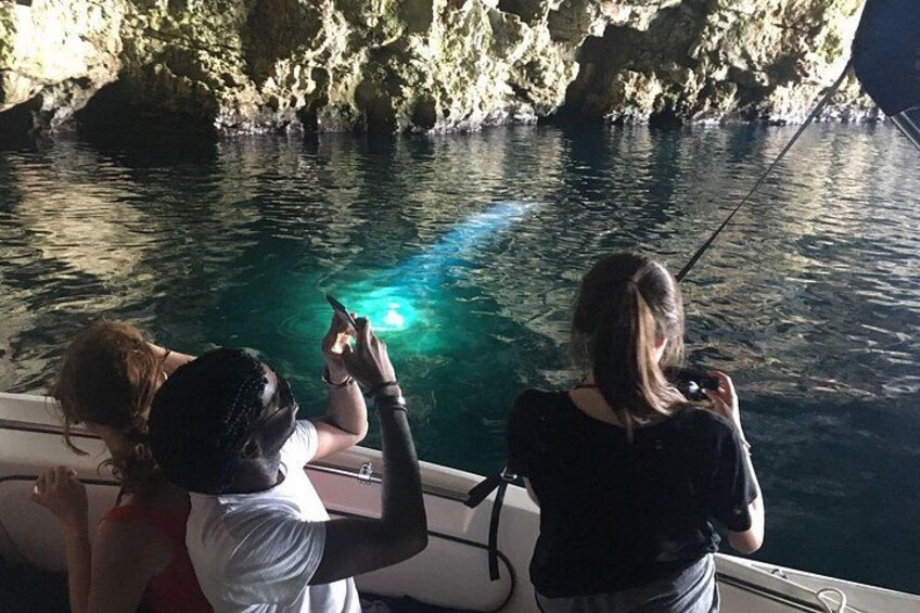 Blue Cave & Hvar, 5 Islands Speedboat with Luxury Seats in Shade 2