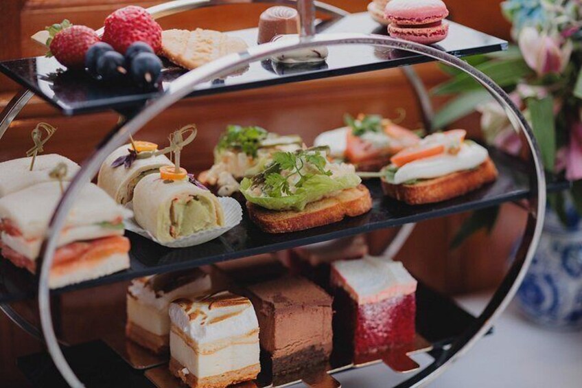 Amsterdam Afternoon Tea Canal Cruise With Optional Drinks Upgrade 3