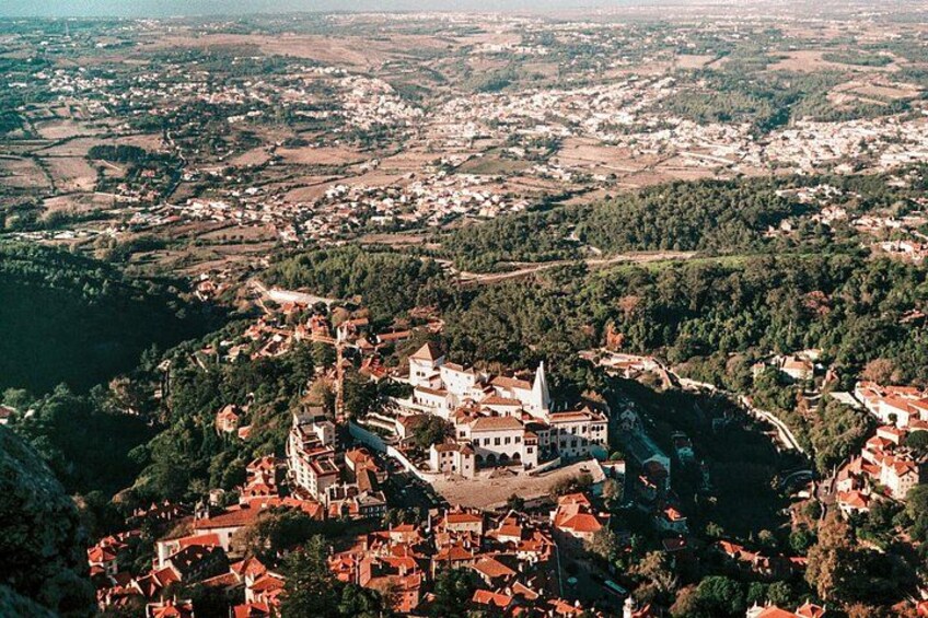 Private Sintra Tour Palaces and Coast by Vintage Car or Jeep 5