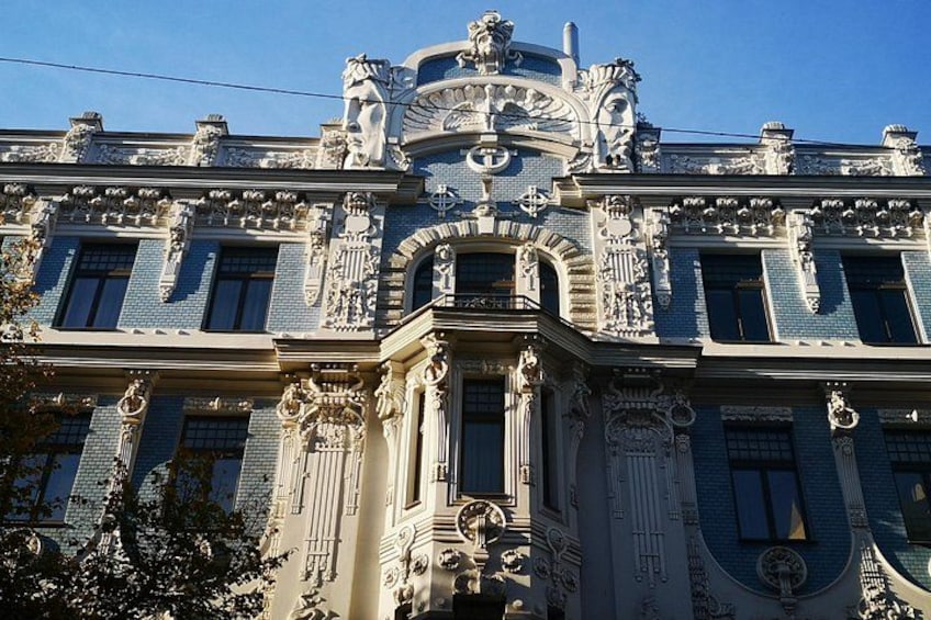 Art Nouveau facade 2