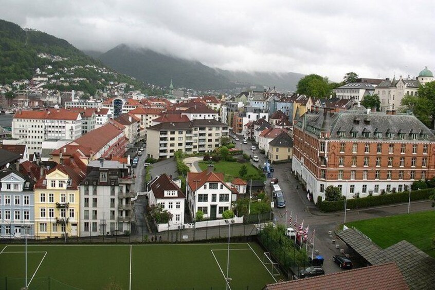 Swords in Rock monument and Stavanger highlights private tour