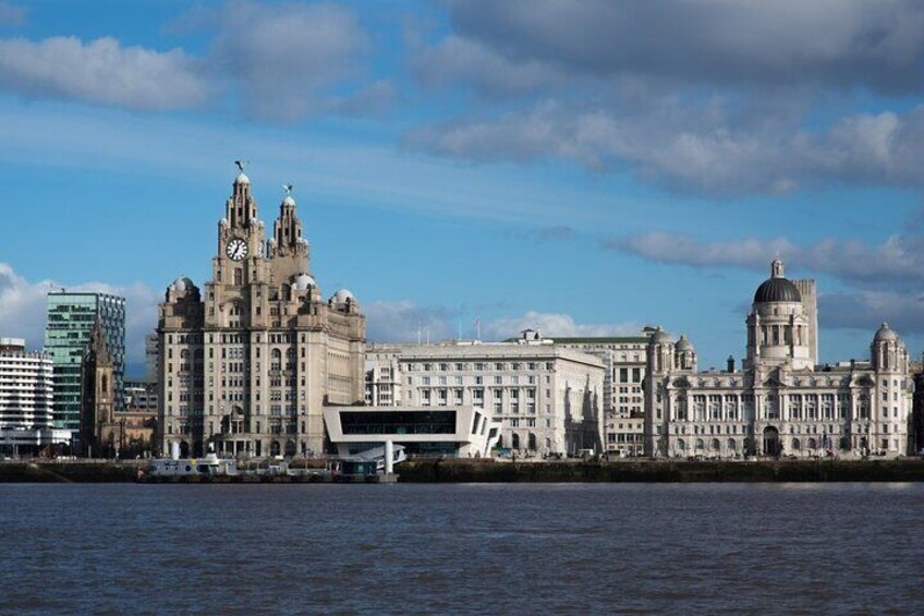 Discover Liverpool – Private Walking Tour for Couples