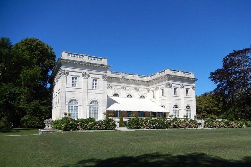 The Marble House Mansion From Cliff Walk 2