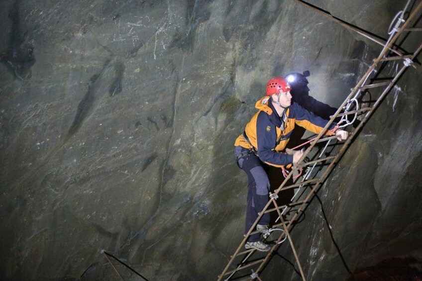 Climb in the Mine 3