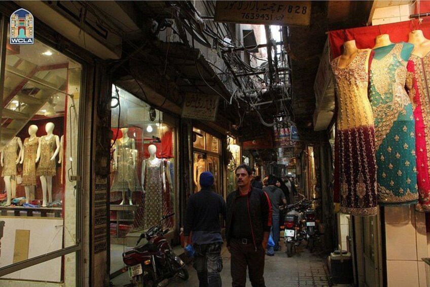 Guided Walking Tour: Walled City of Lahore 2