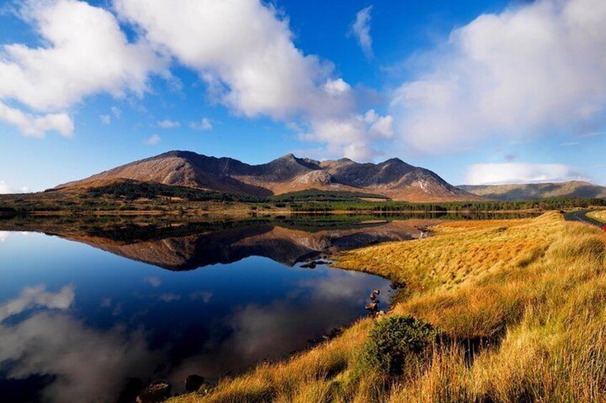 Castles of Connemara tour departing from Galway City. Private guided. Full day.