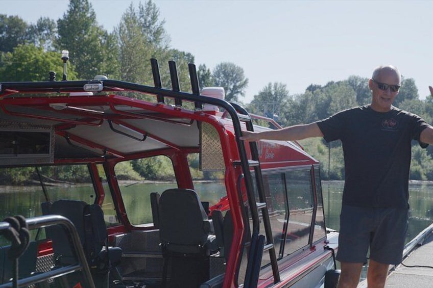Your Captain awaits! Book your scenic boat tour now. 2