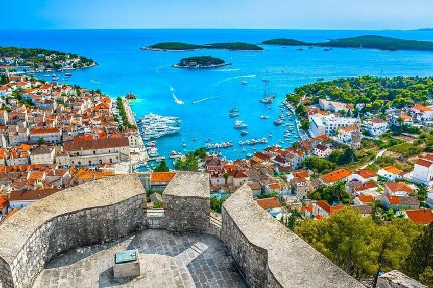 Private 4 islands tour (Golden Horn, Hvar, Pakleni islands, Šolta) 2