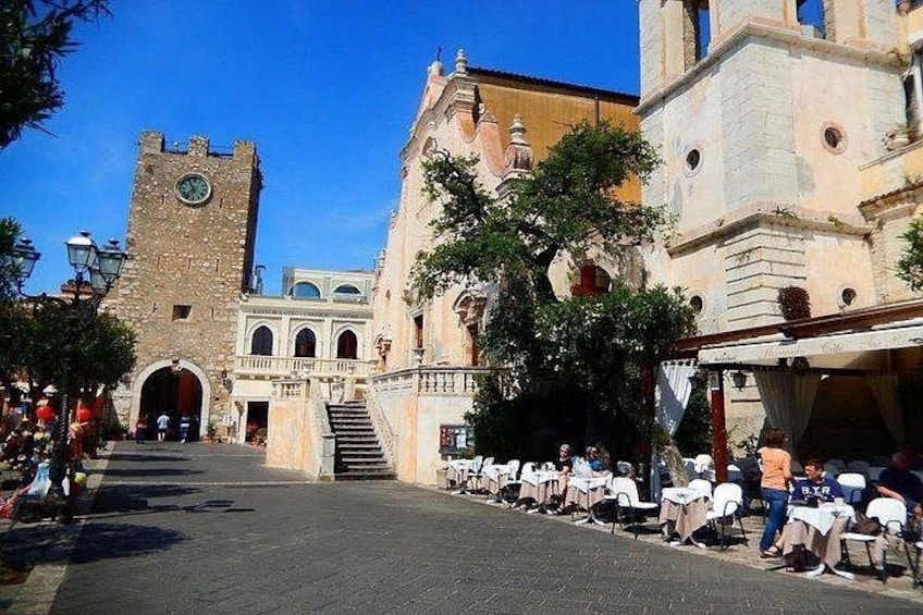 One Day Tour to Taormina and Trekking on Etna 2