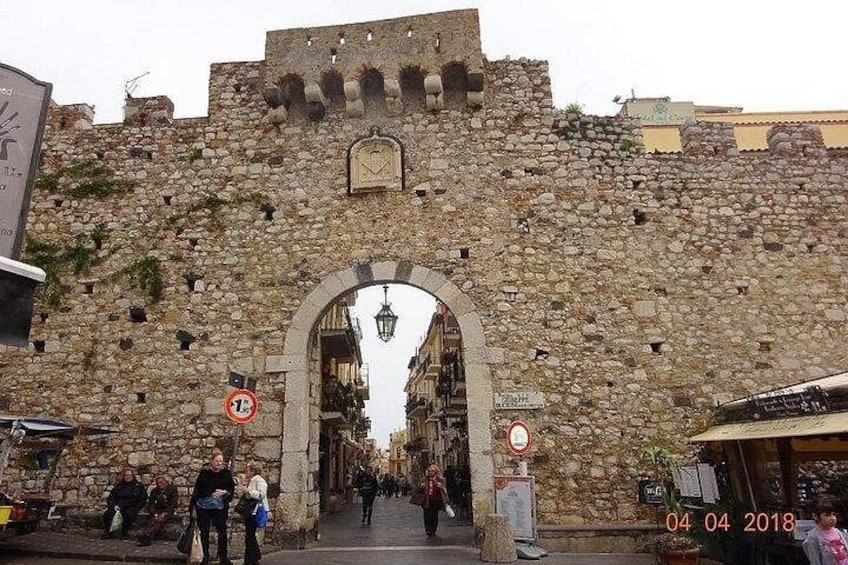 One Day Tour to Taormina and Trekking on Etna 4