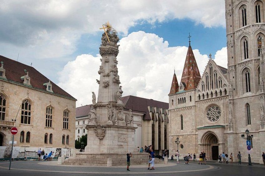 Guided Tour in Budapest Castle District 2