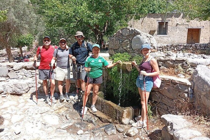 Samaria Gorge Hiking from Chania with Professional Hiking Guide 2
