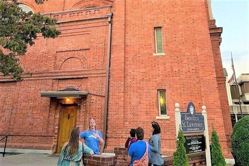 Downtown Asheville Tip-Based Sightseeing Walking Tour 1