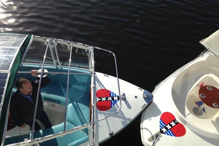 Amsterdam 90-min Private Canal Cruise with Live Guide and Drinks 5