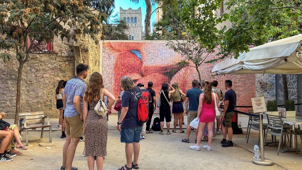 Gothic Quarter walking tour with Optional Tapas and Flamenco Show 4