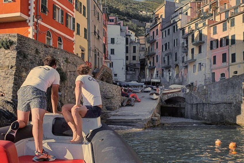 Cinque Terre - Riomaggiore - HopHopHop Boat 1