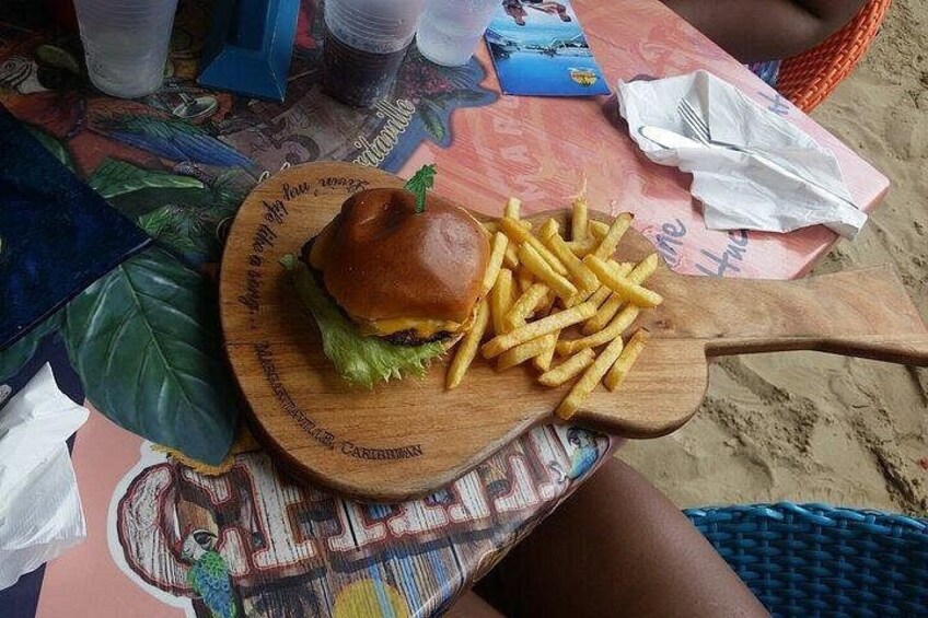 Private Negril Tour: 7 Mile Beach, Blue Hole & Rick’s Café Sunset 4