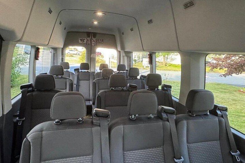 High Roof, Big Windows, Comfortable Seats, Mic to Speaker plus 18.4 Inch Samsung Galaxy View to show Images and Videos to augment your Tour experience 5