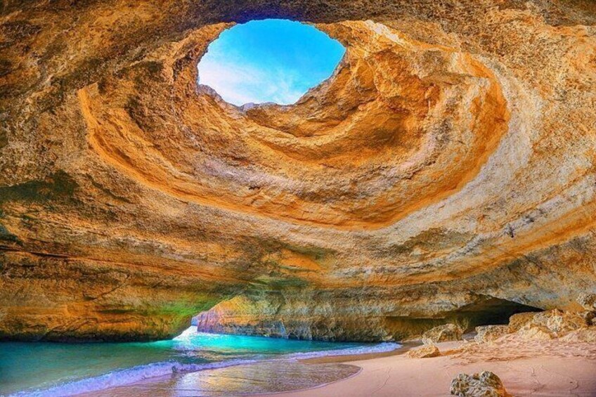 Boat trip to the caves of Benagil 1