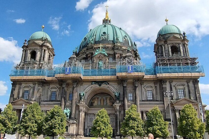 Private Walking Sightseeing Local Berlin Tour Guides up 15 Person 4