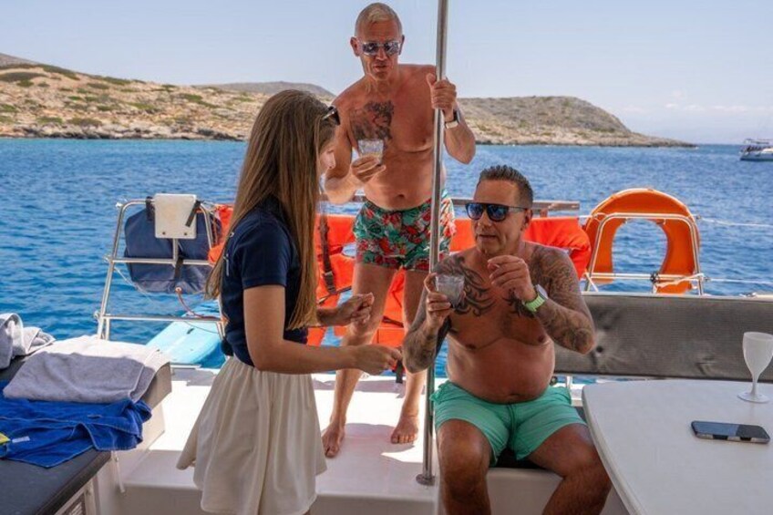 Heraklion: Dia Catamaran Cruise Mediterranean Meal & Water Fun 5