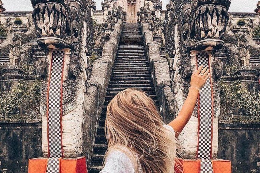 East Bali Private Tour with Gates of Heaven and a Waterfall 2