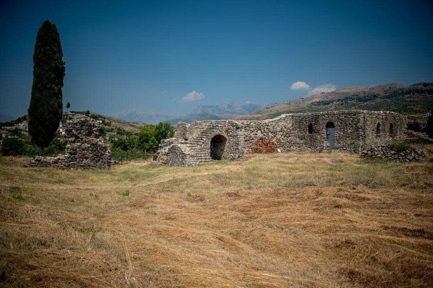 Archeology and religion in one tour- Finiq and Mesopotam 2