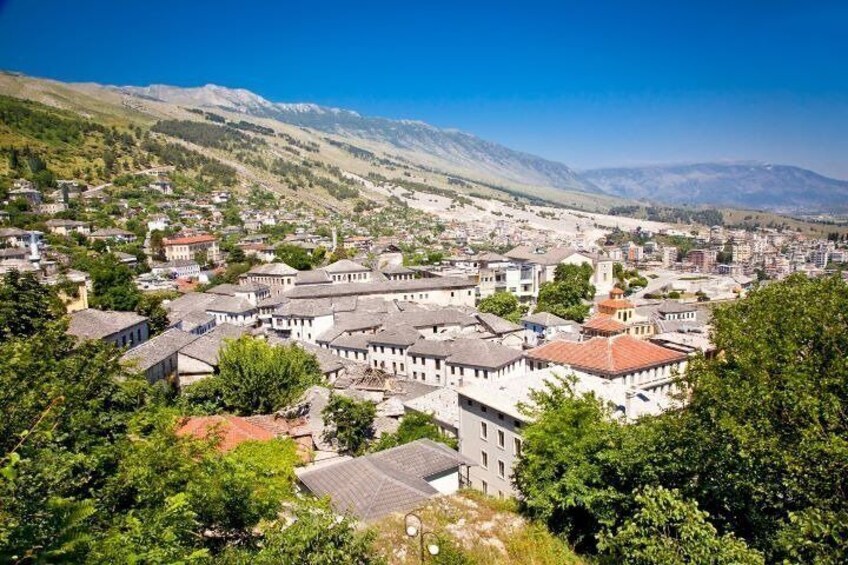 Half-day guided tour from Saranda to Gjirokastra