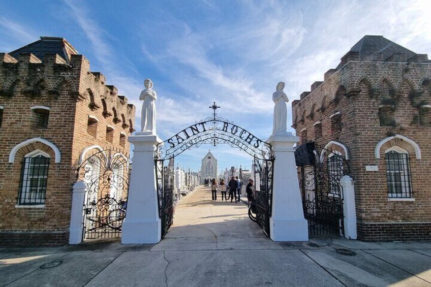 New Orleans French Quarter & Cemetery Bike Tour