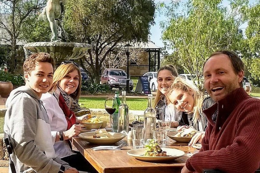 Enjoy lunch with your guide - Ben Barry of Personalised Sydney Tours. 3