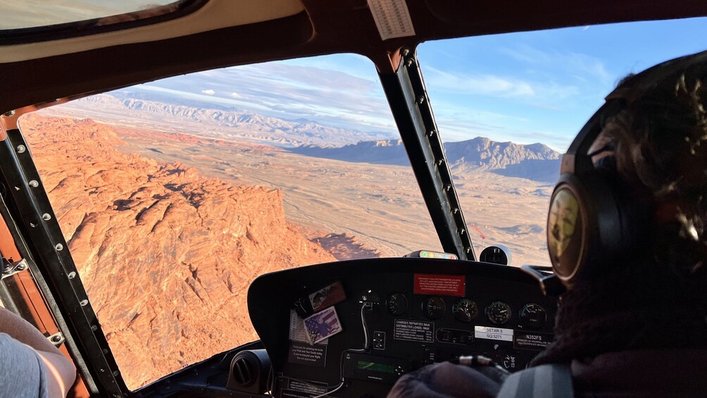 Sunset Grand Canyon & Valley of Fire Champagne Landing Flight