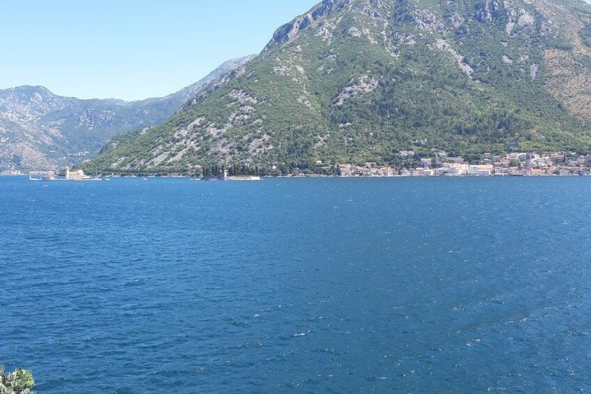https://media-cdn.tripadvisor.com/media/attractions-splice-spp-720x480/0b/20/2b/83.jpg 4