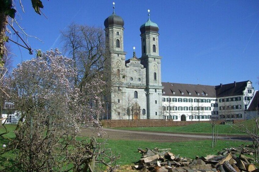 Surprise Walk of Friedrichshafen with a Local