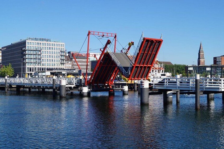 Kiel: Surprise Walk with a Local 2